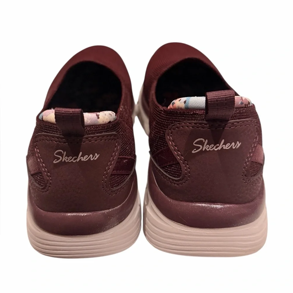 Skechers Graceful Washable Vegan Knit Slip-Ons Morning Stroll Burgundy Size 9.5